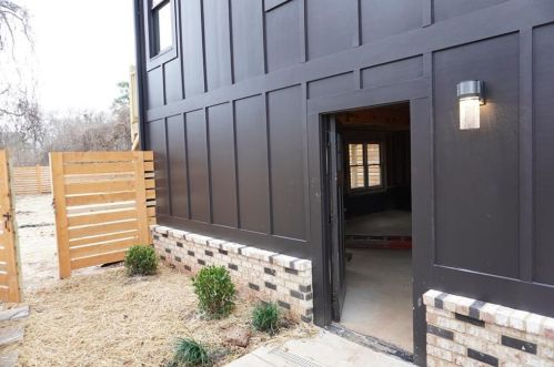 1602 Lakewood Ave, Atlanta GA  30315-5224 exterior