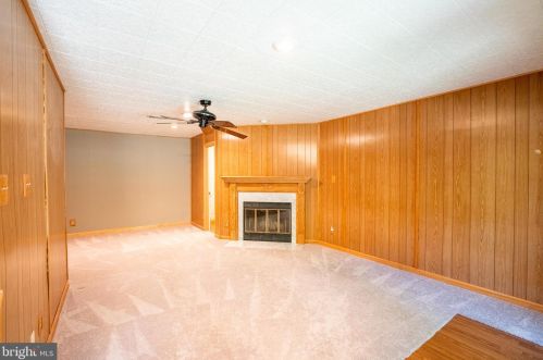 4038 Chetham Way, Woodbridge VA  22192-5078 exterior