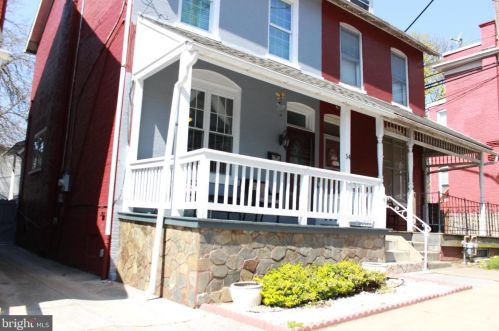54 Marshall St, Lancaster, PA 17602-3754