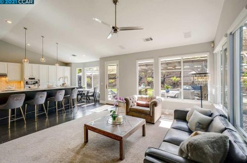 1046 Rolling Woods Way, Concord CA  94521-5400 exterior