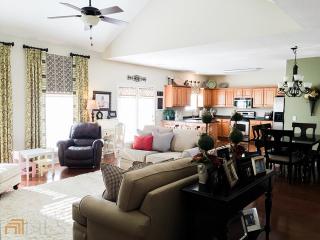1407 Carrington Dr, Statesboro, GA 30458-2559