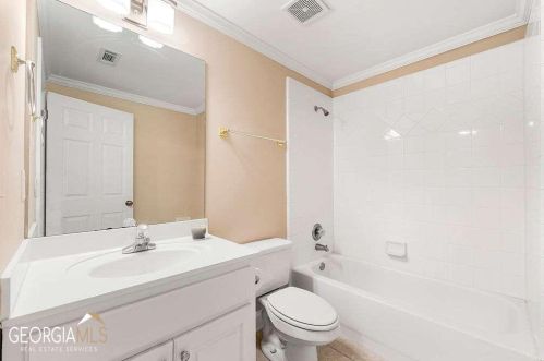 165 Fieldsborn Ct, Atlanta GA  30328-1039 exterior