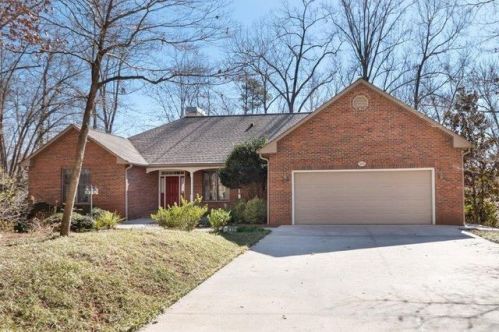 23 Mainsail Dr, Salem, SC 29676-4218