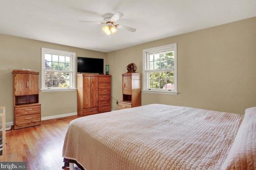 57 Springhouse Rd, Lancaster PA  17603-6619 exterior