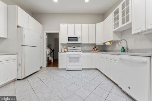 12515 Davan Dr, Silver Spring MD 20904-3504 exterior