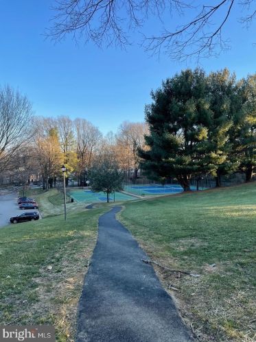 9620 Hillock Ct, Springfield VA  22015-3115 exterior