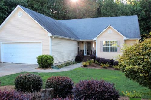27 Pine Tree Dr, Dawsonville, GA 30534-8813