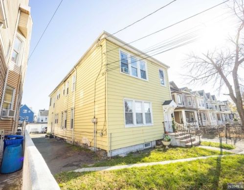 871 Madison Ave, Paterson NJ  07501-3120 exterior