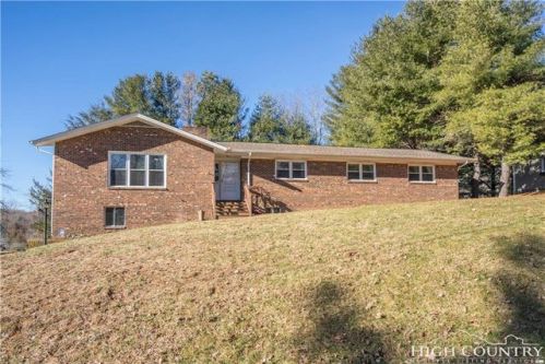 277 Perkins St, Boone, NC 28607-5311