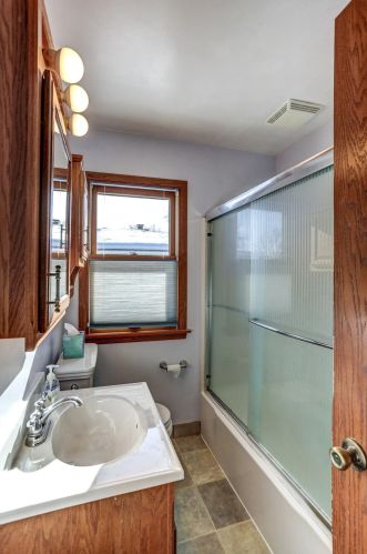 2233 Fernwood St, Saint Paul MN  55113-4311 exterior