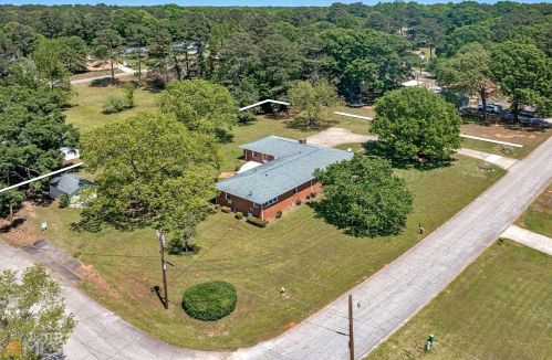 15 Highland Blvd, Stockbridge GA  30281-4654 exterior