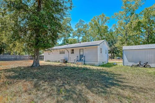 16723 Lk Cir, Conroe TX  77302-5343 exterior