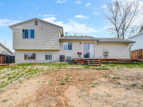 16492 Wyoming Dr, Aurora CO 80017-4159 exterior