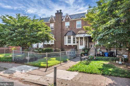 6433 Marsden St, Philadelphia, PA 19135-2706