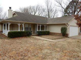 815 23rd St, Claremore, OK 74017-2841
