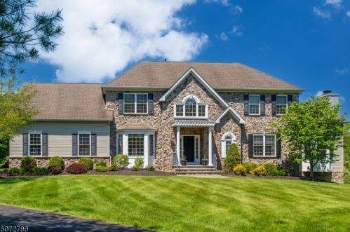 115 Hillside Rd, Chester, NJ 07930-2131