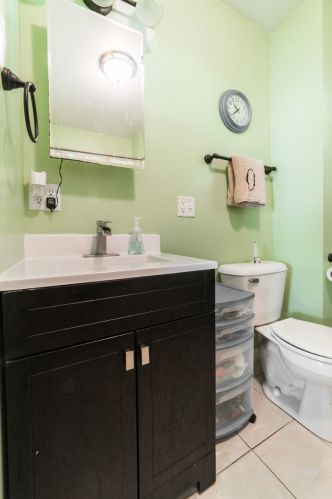 230 Elm St, Sycamore IL  60178-1931 exterior