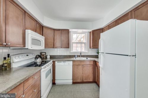 2115 Seminary Rd, Silver Spring MD 20910-1354 exterior