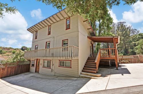 89 Manfre Rd, Watsonville, CA 95076-2050