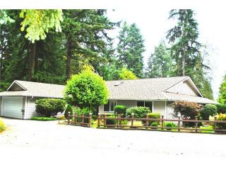 3028 164th Pl, Bellevue, WA 98008-2023
