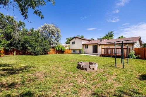 2463 Memphis Way, Aurora CO 80017-3103 exterior