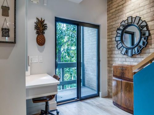 4030 Buena Vista St, Dallas TX  75204-7804 exterior