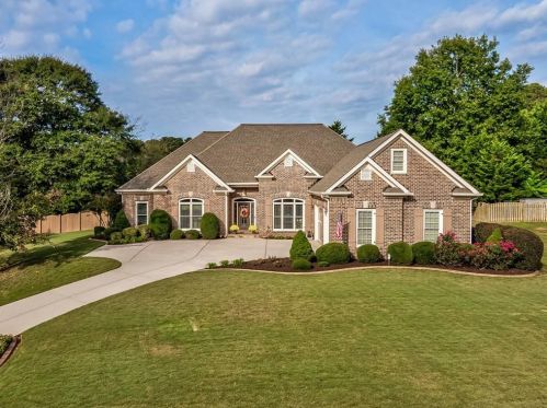 214 Autumn Glen Trl, Holly Springs, GA 30188-2025