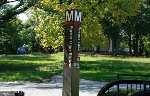 9820 Georgia Ave, Silver Spring MD 20902-5231 exterior