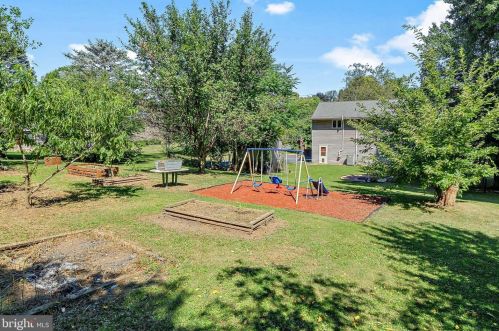 2714 Ritner Hwy, Carlisle PA  17015-9428 exterior