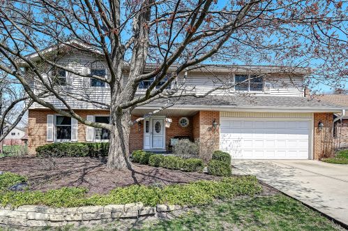 475 87th St, Willowbrook IL  60527-8361 exterior