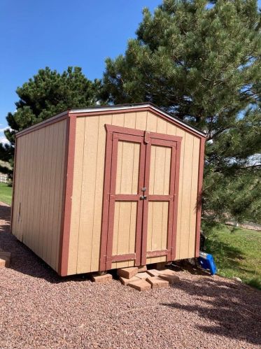 6464 Dillon Dr, Pueblo CO  81008-1955 exterior
