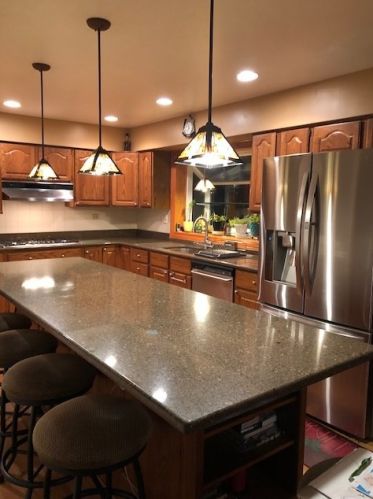 1122 Sprucewood Dr, Mount Prospect, IL 60056-4553