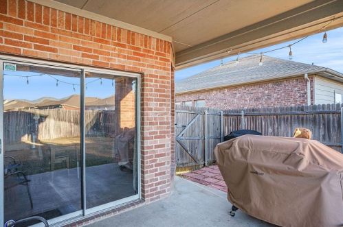 5904 Ozark Dr, Fort Worth TX  76131-4003 exterior