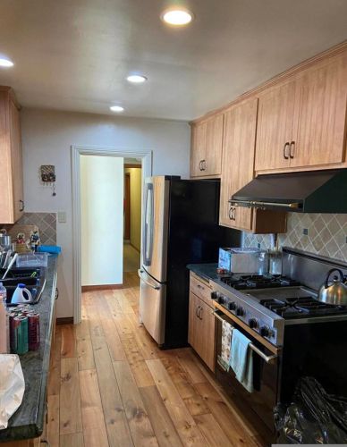 5914 Chesebro Rd, Calabasas, CA 91301-1830