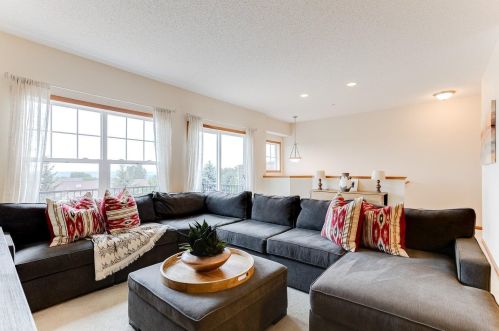 13217 Virginia Ave, Prior Lake, MN 55378-4245