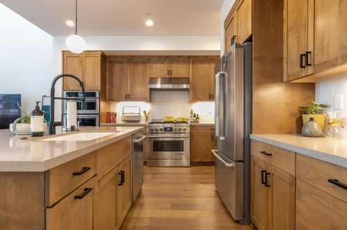 9234 Heartwood Dr, Truckee CA  96161-5210 exterior