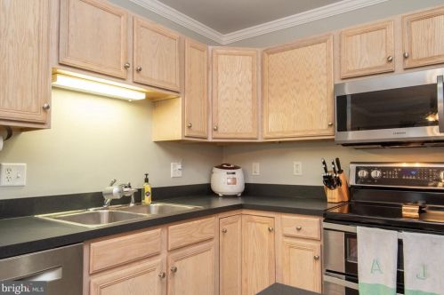 600 Fox Ridge Ln, Lebanon PA 17042-7692 exterior