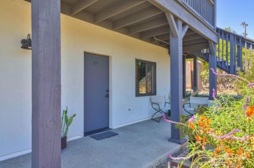 8 El Caminito Rd, Tassajara Hot Springs, CA 93924-9638