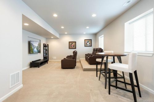 27205 Ottawa Dr, Aurora CO 80016-7542 exterior