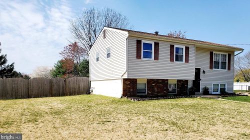 1605 Condo Ave, Waterford, NJ 08089-1935