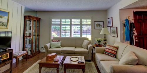 5682 Spyglass Ln, Citrus Heights, CA 95610-7744