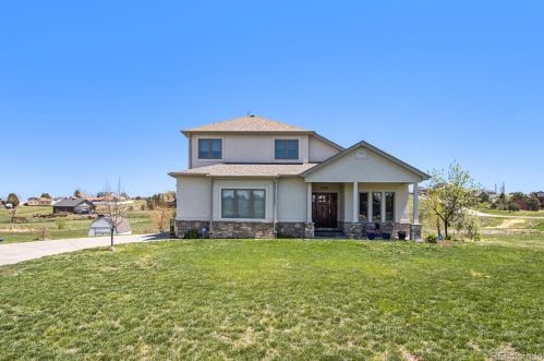 5354 Addison Ct, Aurora, CO 80016-4033