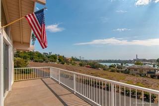 1230 Hoover St, Carlsbad, CA 92008-4231