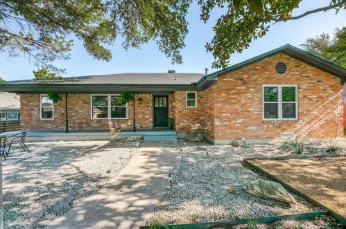 4863 Fallon Pl, Dallas, TX 75227-2935