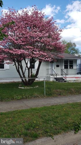 1910 New Kent St, Fredericksburg, VA 22401-7249