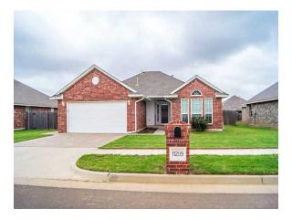 11209 105th St, Yukon, OK 73099-1805