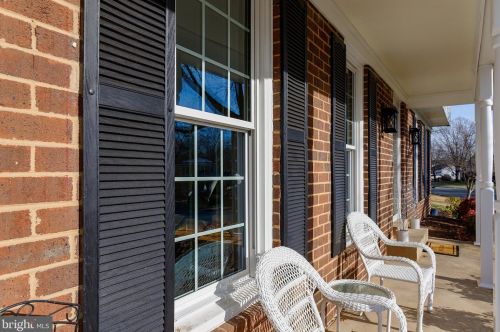 1117 Bradfield Dr, Leesburg, VA 20175-4303