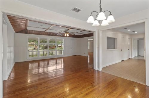 4859 Eastline Dr, Fort Worth TX  76119-4619 exterior