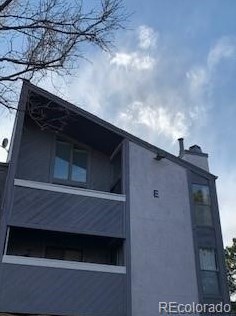 9867 Peakview Ave, Englewood, CO 80111-5536