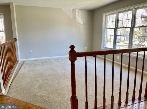 12598 Cross Hollow Ct, Herndon, VA 20170-5741